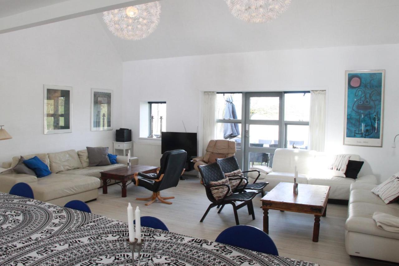Rolso Retreat Villa Knebel ภายนอก รูปภาพ