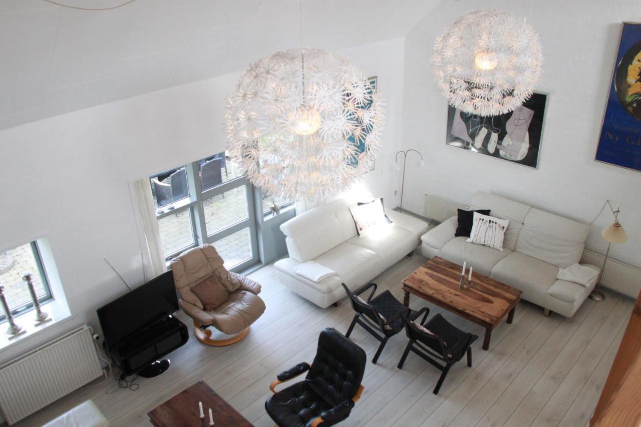 Rolso Retreat Villa Knebel ภายนอก รูปภาพ