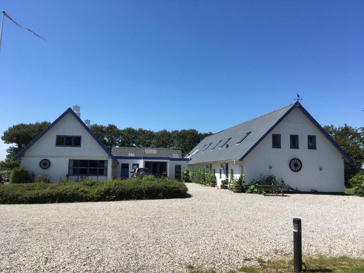 Rolso Retreat Villa Knebel ภายนอก รูปภาพ